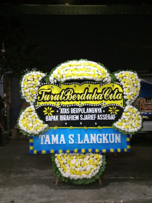 Papan Bunga Duka di Tomohon Barat