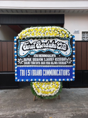 Papan Bunga Duka di Tomohon Barat